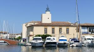 La Cite Lacustre De Port Grimaud Prestamarine