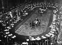 Check spelling or type a new query. Sejarah Diadakannya Konferensi Meja Bundar Latar Belakang Isi Tujuan