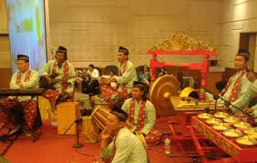 Alat musik sasando ini termasuk alat musik tradisional daerah yang cukup terkenal. Alat Musik Tradisional Betawi Artikel Lengkap Adat Nusantara Tradisinya Indonesia