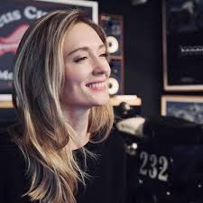 Anna Mitzel (@Anna_Mitzel)