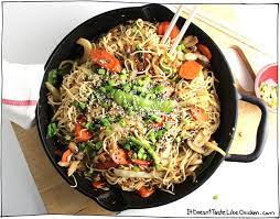 Chow mein actually freezes really well! Veggie Chow Mein It Doesn T Taste Like Chicken