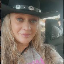 We'd like to take a moment to wish our employee, Anthony Staas, a very  happy 17th birthday today. Dad has him working hard! 😊🎂