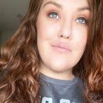 Carolyn Boydstun's Instagram, Twitter & Facebook