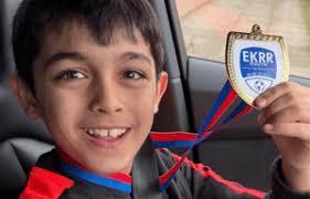 Ex-Celtic star Elliott says Rangers ace Defoe would be top role model for  black players thinking of coaching