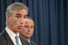 New NCAA Official Oliver Luck: Paying Players for Likenesses a  'Fundamental' Right