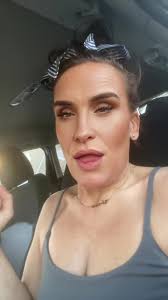 Eulissa Crews's Instagram, Twitter & Facebook