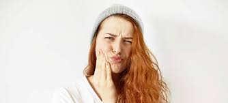 Ihr fallen die zähne aus. Wie Ein Toter Zahn Entsteht Und Wie Sie Ihn Behandeln Konnen Dentalwissen