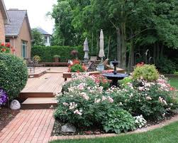 Image Result For Landscaping Around Square Patio Backyard Landscaping Designs Landscaping Around Deck Traditional Landscape