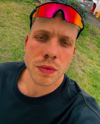 Bernardo Campos (@uaibernardo) • Instagram photos and videos