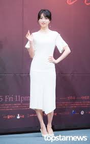 2020년 6월 29일 kbs 9시 뉴스 앵커 초대석에 출연하였다. ë¯¸í¼íê³ ë§ ì'í'íê² ë¤ê³  ë°íì  ë¥ììê³¼ ê²°í¼ í ê²½ë ¥ë¨ì  ì´í ë¬´ë¡í ë¨ë°°ì° ì¸ê¸ ê¹ìí ê¸°ì í±ì¤íë´ì¤