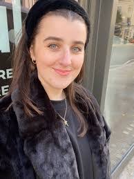 Ellie Timms's Instagram, Twitter & Facebook