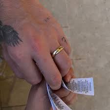There are 201 suppliers who sells finger wear wedding ring man on alibaba.com, mainly located in. Colin Jost Flashes His New Wedding Band Plus More Male Celebrity Rings We Love