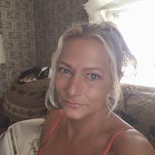 Looking for someone to do balloon arch