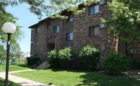 Usa realty group inc, mred as distributed by mls grid, mls#10893353. Essex Realty Group Brokers The Sale Of 6 Units In Woodridge Il Essex Realty Group