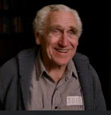 How to help an elderly man who had his wallet stolen at Kroger in Burton,  Michigan?