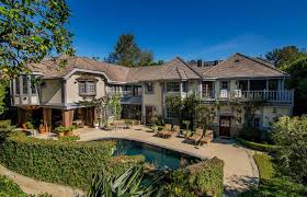It was established in 1988 and has total floor. Beverly Hills English Style Manor For 12 5 Million Filthy Lucre