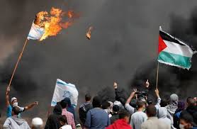 كأس فلسطين لأندية الضفة الغربية. Ø±ÙØ¹ Ø¹Ù„Ù… ÙÙ„Ø³Ø·ÙŠÙ† ÙˆØ­Ø±Ù‚ Ø¹Ù„Ù… Ø¥Ø³Ø±Ø§Ø¦ÙŠÙ„ Ø£ÙˆØ±ÙˆØ¨Ø§ Ø¨Ø§Ù„Ø¹Ø±Ø¨ÙŠ
