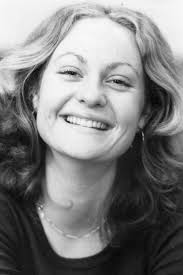 Journalist Dee Riggs retires with a toast to 'Average Joes and Janes'