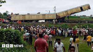 Nine killed in India train collision ...