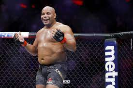 Cormier has a son and daughter with his girlfriend. Daniel Cormier Confirms He Has Retired From Ufc Afroballers
