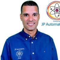 Elsa Atkinson's Instagram, Twitter & Facebook