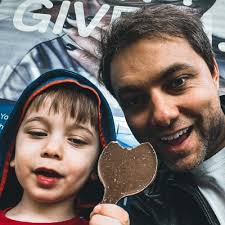 How to Prepare for a Career in E-Commerce