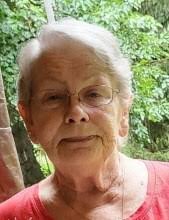 Lou Parsons's Instagram, Twitter & Facebook