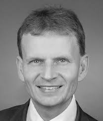 Investigation of the cutting plane and tolerance analysis of cross-coupled  W-band waveguide filters with multiple transmission zeros by source to load  cross-coupling