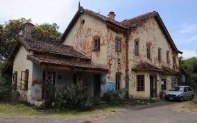 Inspection bungalow of British era in ...