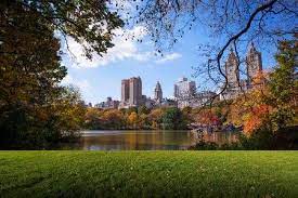 new york city manhattan central park panorama in autumn lake new york city manhattan autumn lake panorama
