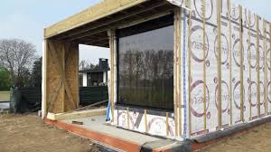 Principes de base pour éviter les ponts thermiques. Pool House Ossature Bois En Cours De Construction Habitat Destombes