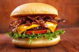 Nonostante porti rispetto per la scelta di usare come formaggio un cheddar inglese, per ora resto fedele alle sottilette. Abbiamo Sempre Mangiato L Hamburger Nel Modo Sbagliato Come Si Fa