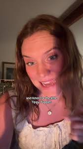 go listen for the tippy tappies in my new song “why do I do what I don’t  wanna do” !!!!