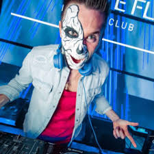 Stream Wake Me Up (Nik Stone Remix)