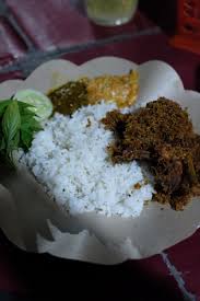 Sambal mangga yang mantap pedas dengan aroma bawang putih yang kuat dan segarnya mangga muda sangat cocok untuk mendampingi bebek maupun ayam. Arief Budiman On Twitter Bebek Madura Sambel Mangga Pencit Sanjaya 21rb Nasi Bebek Sambel Ijo Sambel Mangga Lalapan Bebek Madura Dengan Bumbu Serundeng Sambel Ijo Nya Manis Pedas Sambel Mangga