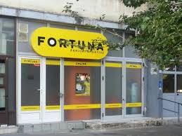 Topul celor mai bune case de pariuri online din romania. Program AgenÈ›ii De Pariuri 2021 Online È™i Offline