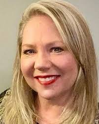 Regina Ferris's Instagram, Twitter & Facebook