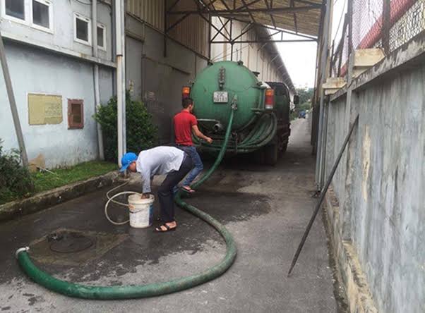 Hút hầm cầu trong hẻm nhỏ (xe không vào được) uy tín, chất lượng, giá rẻ Đô thị xanh Phương Anh