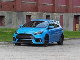 Finally, he came up with a set of keys, hesitated a moment, then asked, can you drive stick? yes, no problem. 2018 Ford Focus Rs Review Pricing And Specs