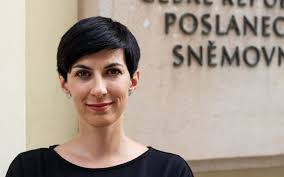 Markéta pekarová adamová je jednou z našich nejvýraznějších mladých političek. Pekarova Adamova Se Nebude Omlouvat Hamackovi Za Vlastizradce I Presto Ze Se Vlastizrada Neprokazala Insta Zpravy