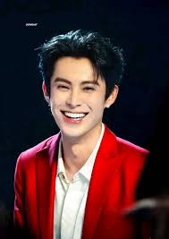 To the most sweetest woman who truly loves me ❤️❤️ I will appreciate that  if I can get a rose 🌹🌹😍😍😍🥰❣️❣️❣️