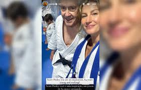 Gisele Bundchen Earns Purple Belt From Jiujitsu Studio: Photos