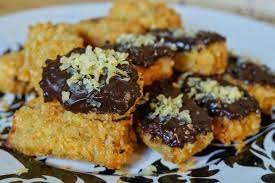 Pisang mentah dicampur dengan garam miliki manfaat tak terduga. 4 Olahan Pisang A La Mahi Untuk Camilan Mahi