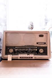 Einrichtungstipps Was Man Beim Vintage Mobel Shopping Beachten Sollte Life Und Style Blog Aus Osterreich Vintage Mobel Gebrauchte Mobel Kaufen Einrichtungstipps