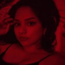 Iris Chávez (@irischaglez) • Instagram photos and videos