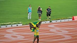 Il record mondiale maschile appartiene al sudafricano wayde van niekerk che ha percorso la distanza in 4303 a rio de janeiro il 14 agosto 2016, in occasione dei giochi olimpici. Usain Bolt Biografia Velocita Altezza Medaglie E Fatti Sport E Tempo Libero Luglio 2021