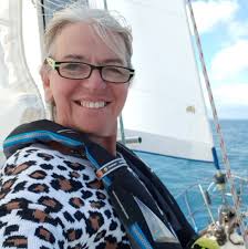 I'm in the market. Currently waffling between Cabo Rico 38 and Hans  Christian 43 Ketch. Why would I choose one over the other? I really wanted  a keel stepped mast but I