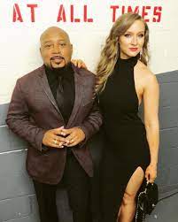 Daymond john is an american businessman associated with fubu. Daymond John S Wife Heather John 5 Fast Fun Facts The Reality Tv