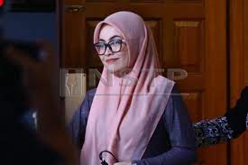 Nur farah anis kamarolzaman create your badge. Denda Rm70 000 Kekal