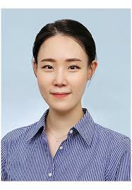 Advertisement for Students] Our group has three students and alumni who are 